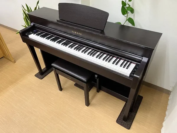 Piano Điện Yamaha CLP635