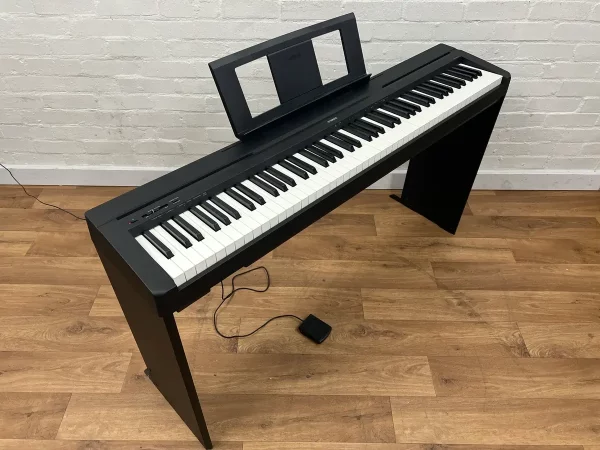 Piano Điện Yamaha P45 B