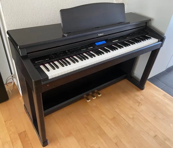 Piano Điện Roland KR570